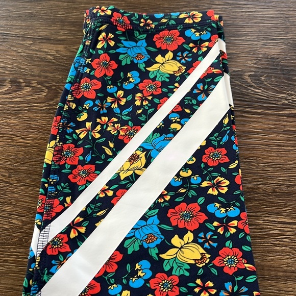 Tory Sport by Tory Burch Chevron Floral Leggings 7/8 Small - Picture 8 of 8